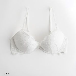 White push-up Plunge bra